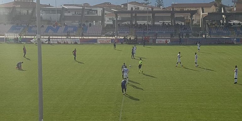 Fondi-Paganese 4-5: festival del gol