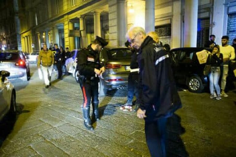 Napoli, ore contate per il pistolero di via Chiatamone