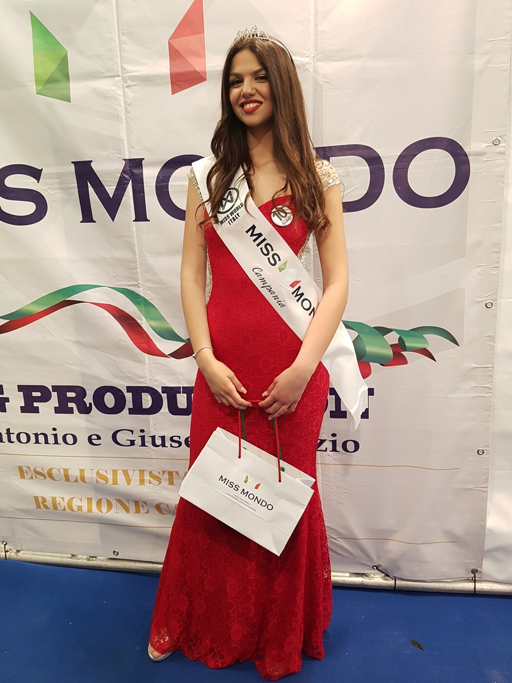 Erika Lamberti è Miss Mondo Campania 2018