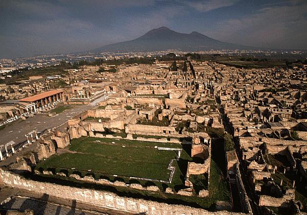 Pompei: oggi piccolo incremento di visitatori negli Scavi