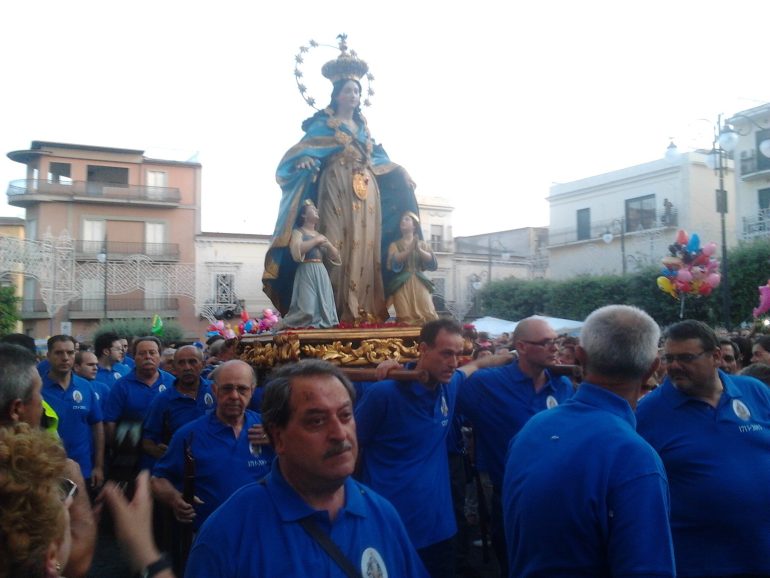 Scafati, una ricompensa a chi fa ritrovare gli orecchini rubati alla Madonna delle Vergini