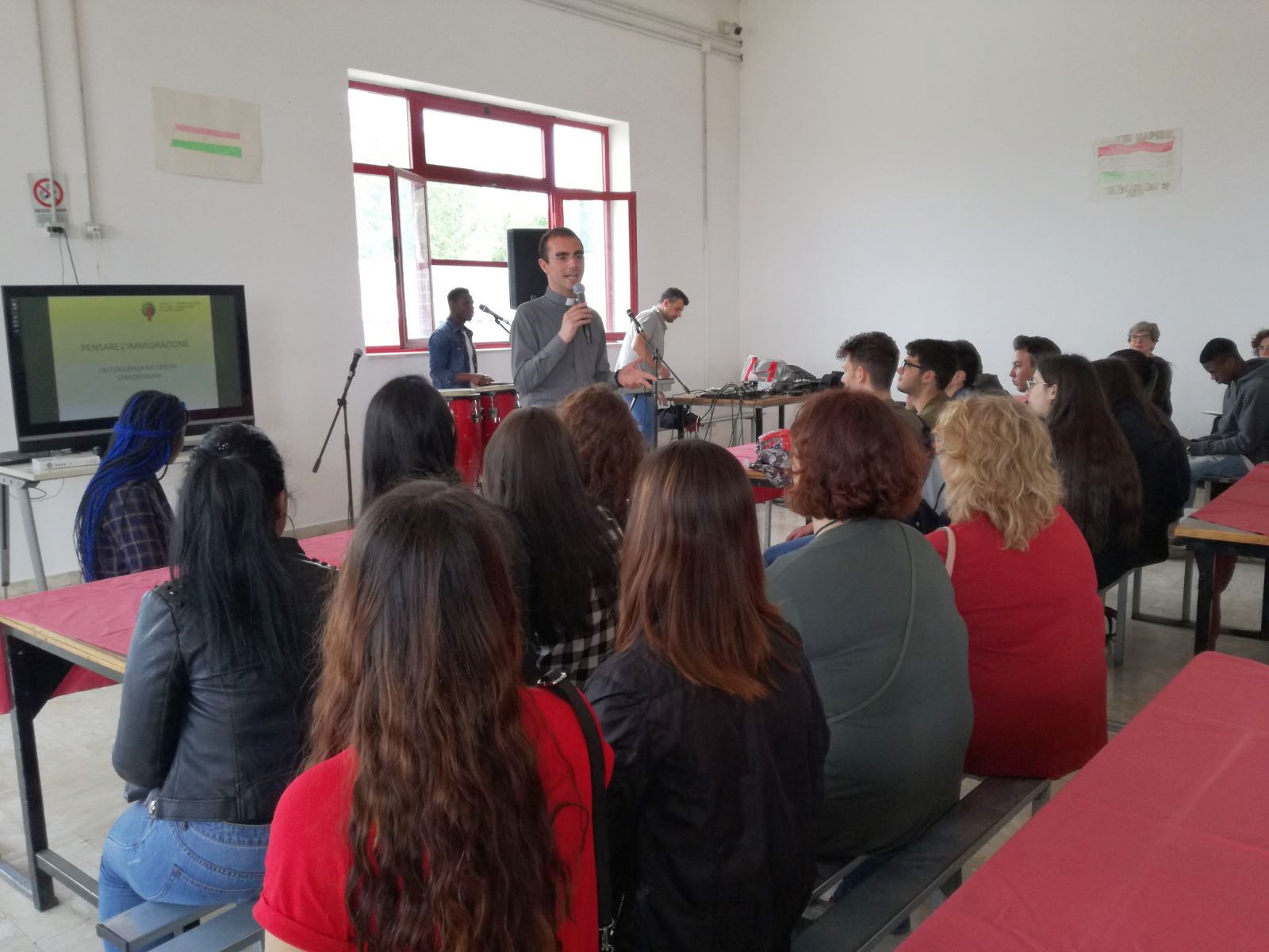 Gli studenti del Liceo “Cartesio” di Villaricca visitano il Cas “Villa Angela” di Terzigno