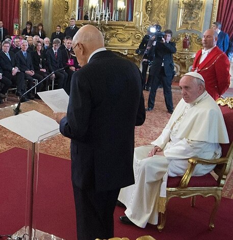 Scandalo in Vaticano: chiesti cinque anni per Capella