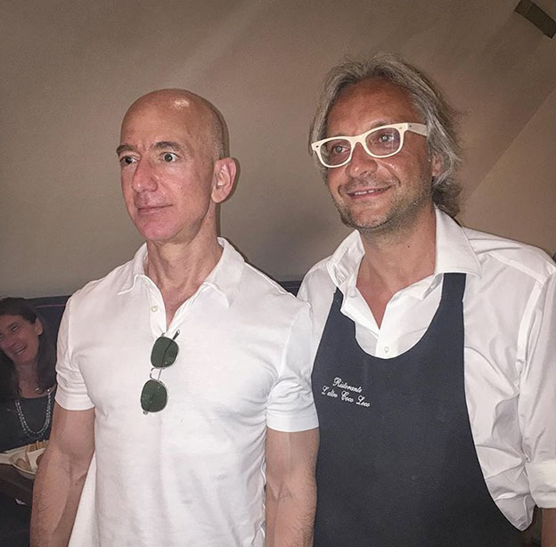 Tappa napoletana per Jeff Bezos, fondatore di Amazon