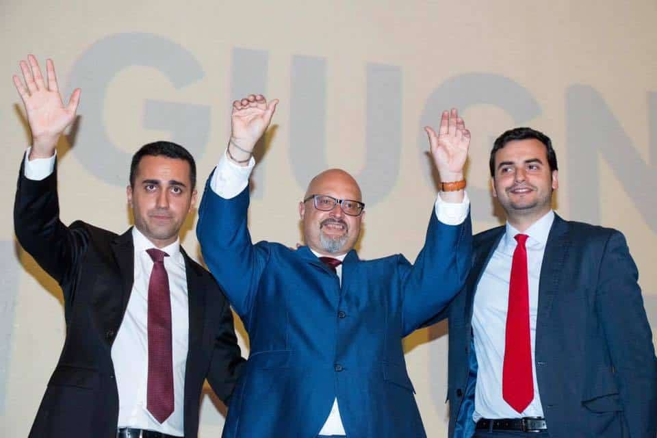 Avellino, fine della corsa per il sindaco ‘grillino’: Ciampi sfiduciato dopo soli 5 mesi