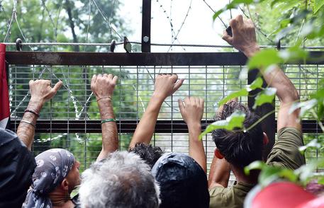 No Tav: tanti partecipanti e qualche incidente
