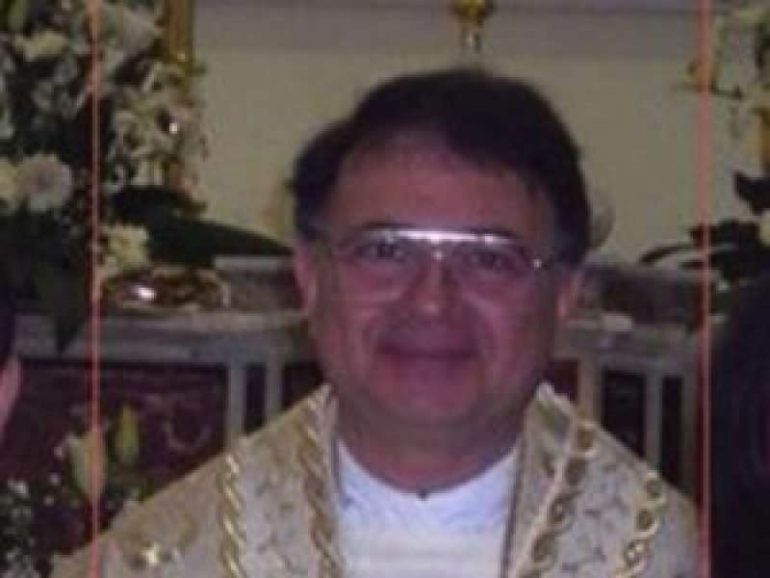 Napoli, il prete pedofilo condannato a risarcire la vittima degli abusi