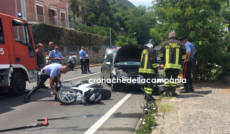 Castellammare, sono due gli incidenti sulla Statale 145,  sei i feriti: uno è in condizioni disperate