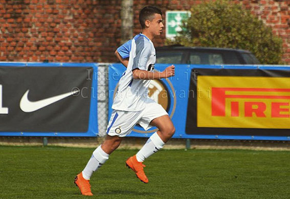 E’ un promettente calciatore dell’Inter giovanile il 16enne di Gragnano in fin di vita dopo l’incidente stradale