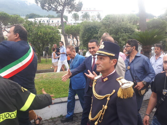 Terremoto a Ischia, Di Maio promette un decreto ad hoc per la ricostruzione