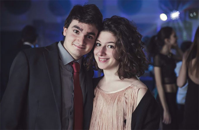 Sorrento piange il giovane studente di musica travolto e ucciso con la sua fidanzata sull’autostrada Napoli-Roma