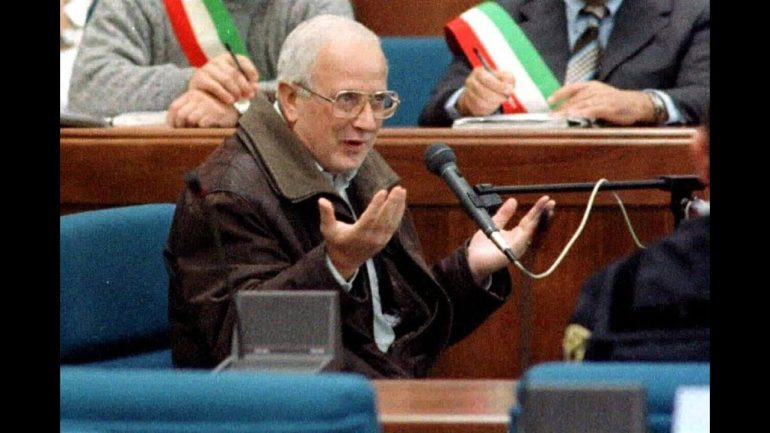 L’avvocato di Cutolo: ‘Le sue condizioni di salute sono pessime’