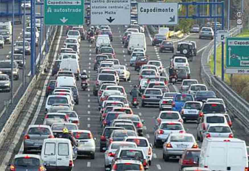 Tangenziale di Napoli, tempi incerti sull’intervento al viadotto Capodichino e stazioni di rifornimento isolate