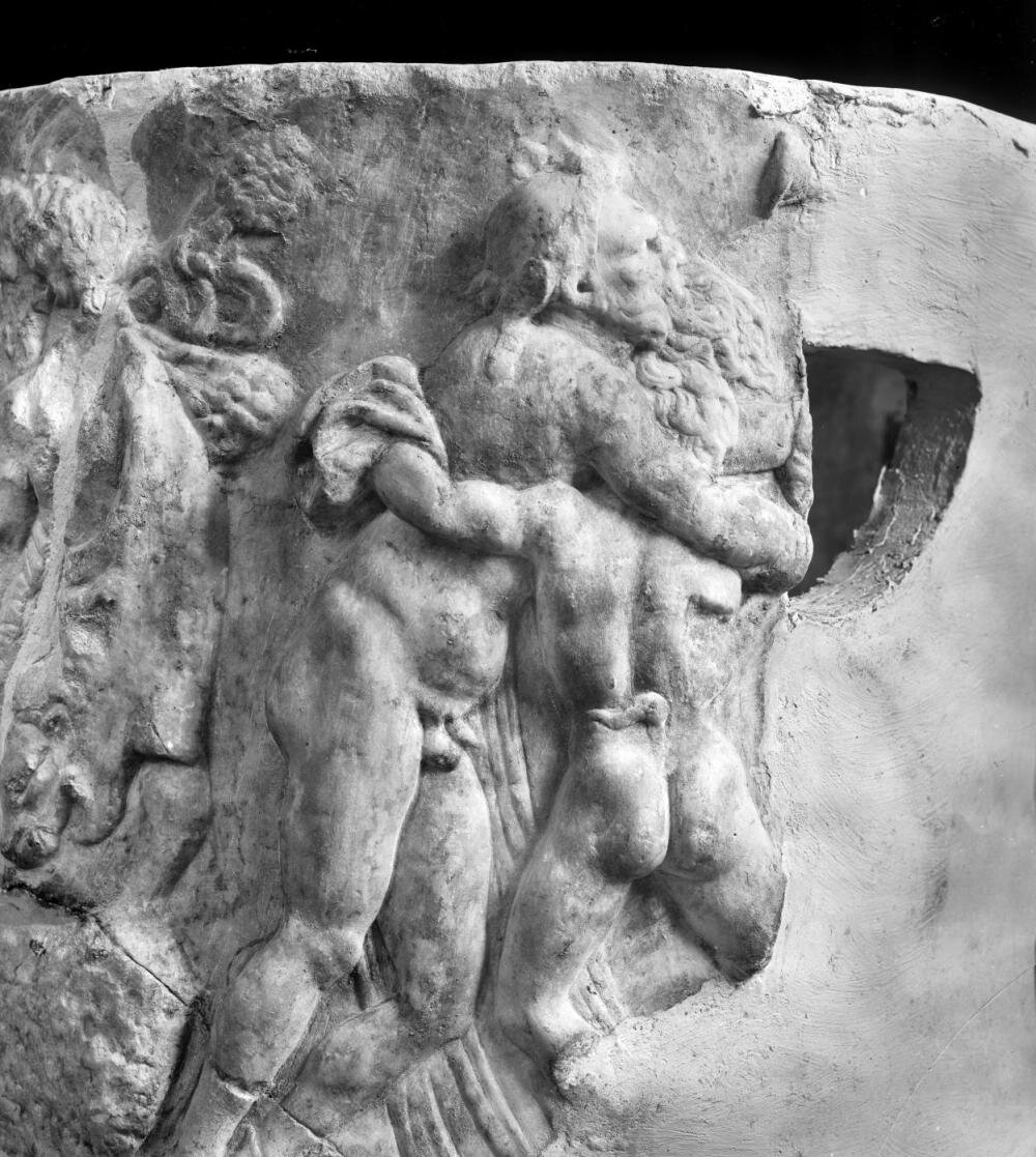 Il ritorno d Dioniso: progetto di riscoperta, restauro e valorizzazione di un cratere in marmo