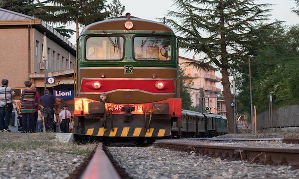 Nuovo itinerario turistico in Campania: dal 15 settembre parte il Treno Irpino