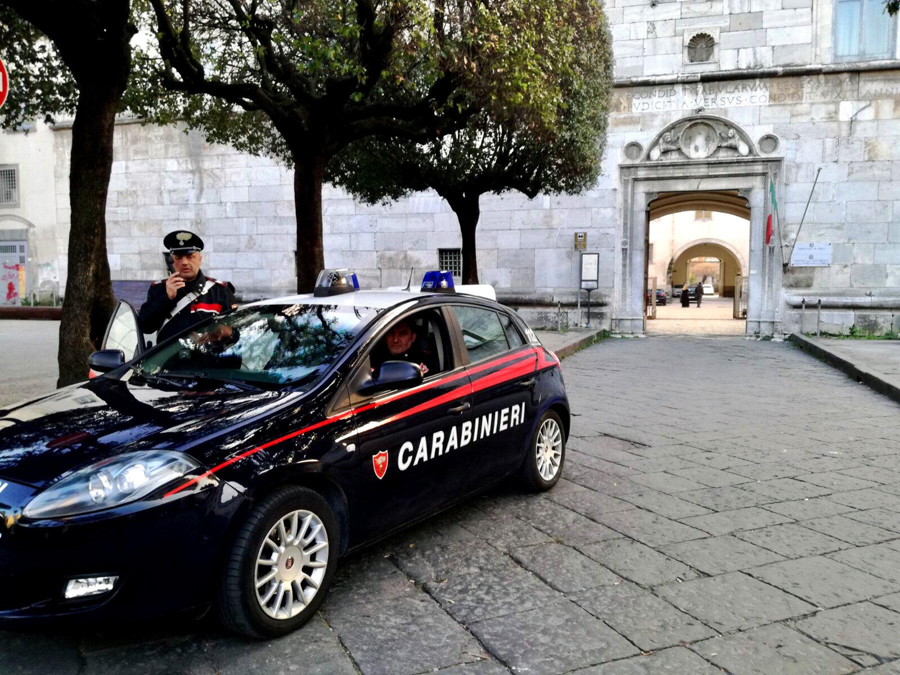 Controlli dei carabinieri nel Nolano: 5 denunciati e 100 persone controllate