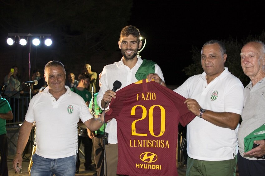 Un calciatore di Serie A ottiene la cittadinanza onoraria di una città cilentana