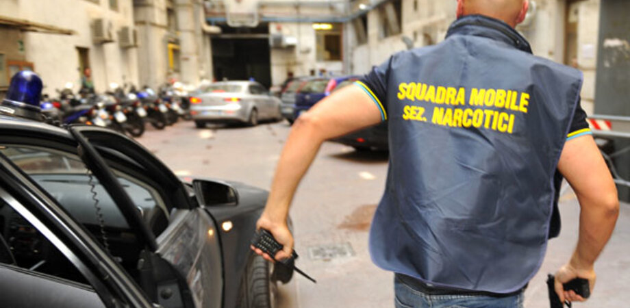 Sequestrate tre tonnellate di hashish: 18 arresti in tutta Italia