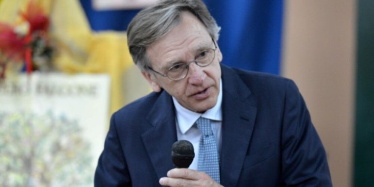 Attentati e aggressioni ad Avellino: il procuratore Cantelmo incontra i vertici della Dda di Napoli