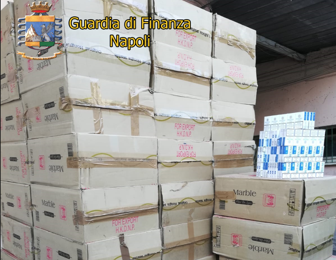 Scoperti con 2 tonnellate di sigarette, arrestati due contrabbandieri a Mugnano