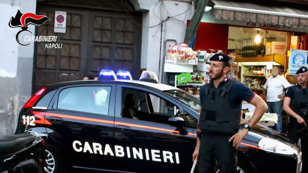 Napoli, armi e droga recuperate dai carabinieri al rione Sanità