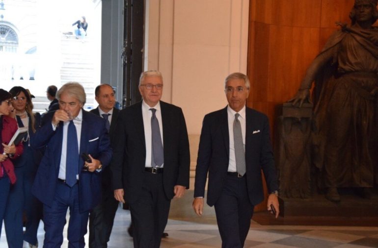 Cooperazione internazionale tra polizia: a Napoli conferenza tra dirigenti, prefetti e magistrati