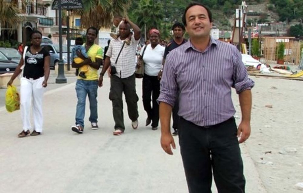 Favoreggiamento dell’immigrazione clandestina: arrestato il sindaco di Riace