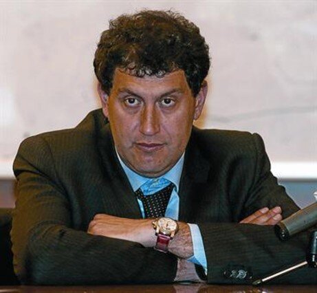 Divise ‘infedeli’ a Salerno, il procuratore Cannavale: “Fare pulizia per ridare credibilità”