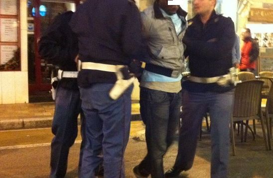Napoli, migrante irregolare sorpreso a Forcella con eroina e cocaina