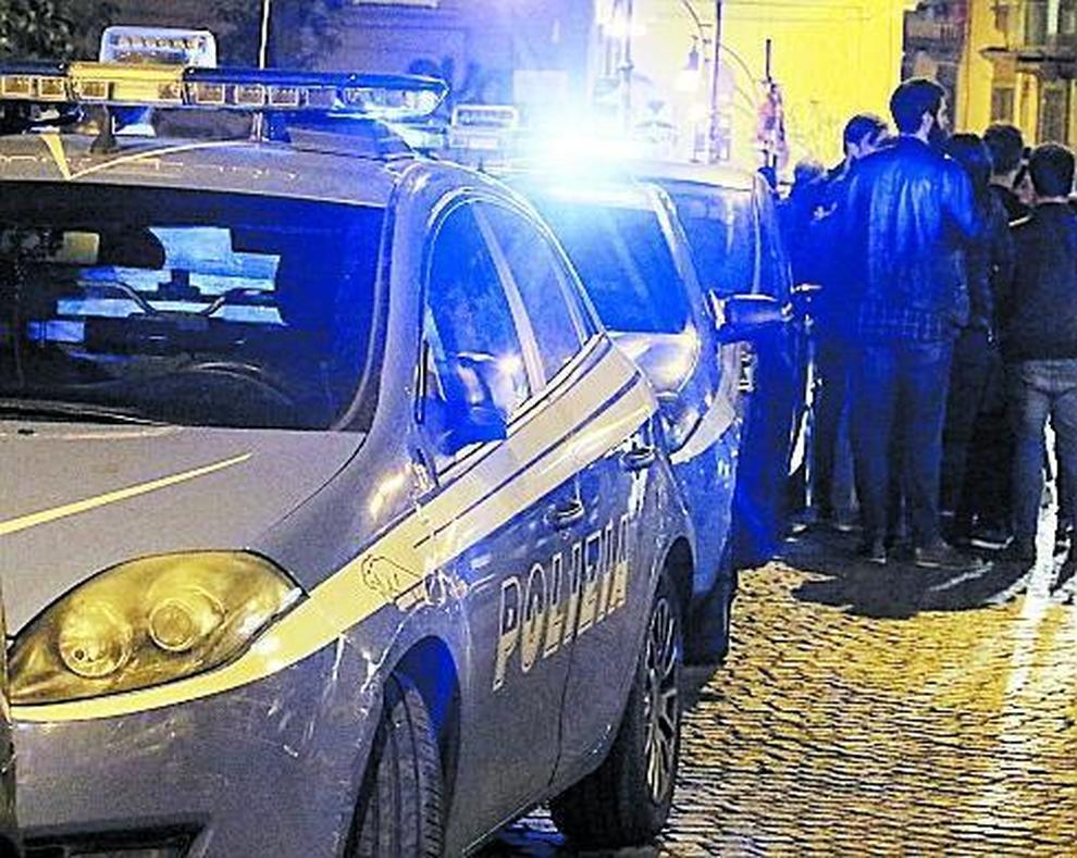 Napoli, grazie all’App anti crimine “XLaw” la polizia sventa un furto nel centro storico