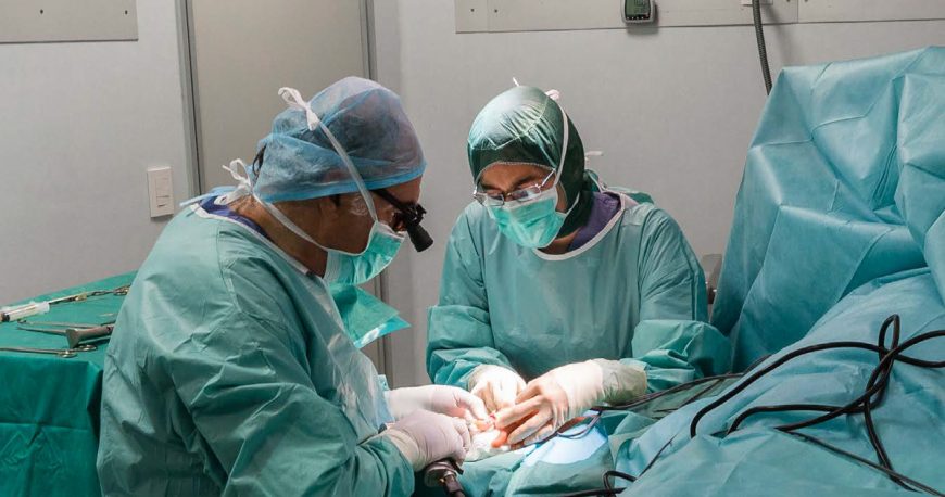 Circoncisione non riuscita, 24enne denuncia il medico: ‘Non posso più avere rapporti sessuali’