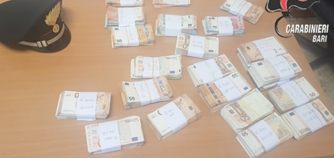 Sequestrati 200mila euro ai familiari del boss: erano nascosti nel materasso