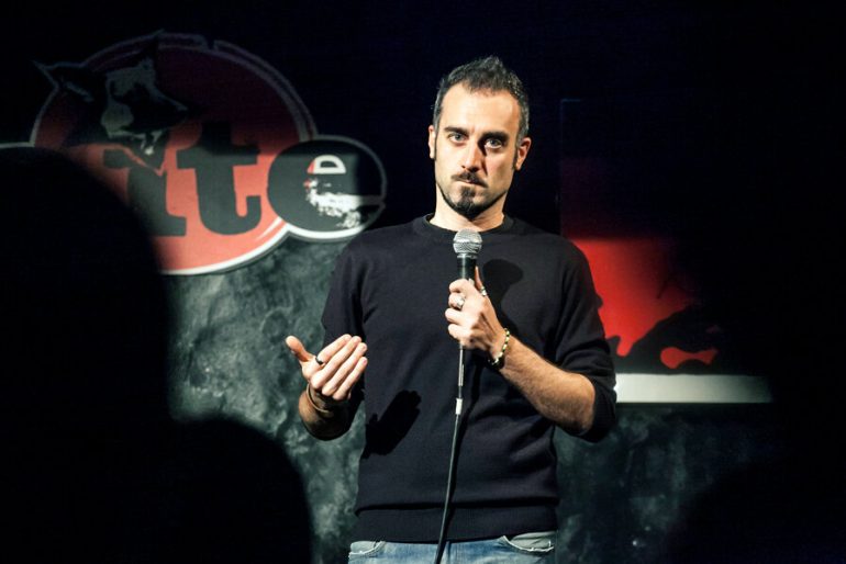 Stand Up Comedy al Teatro Nuovo di Napoli. Domenica 2 dicembre con Edoardo Ferrario