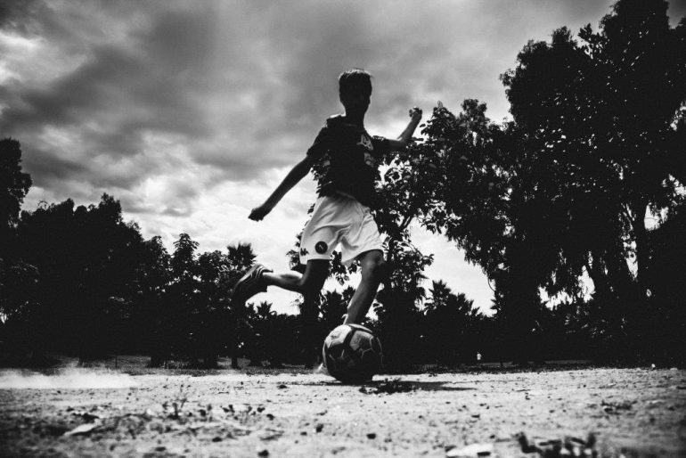 Ri – scatta l’obiettivo: storie di riscatto nelle foto di giovani studenti napoletani – dal 17 novembre a Lucca e a dicembre al Pan di Napoli