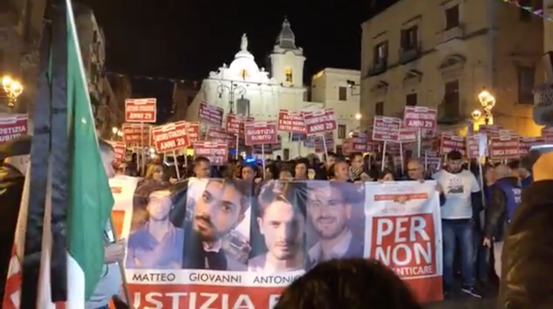 Torre del greco in marcia per chiedere giustizia per i ‘4 angeli’ di Genova