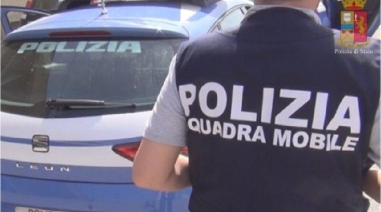 Napoli arresto della squadra mobile