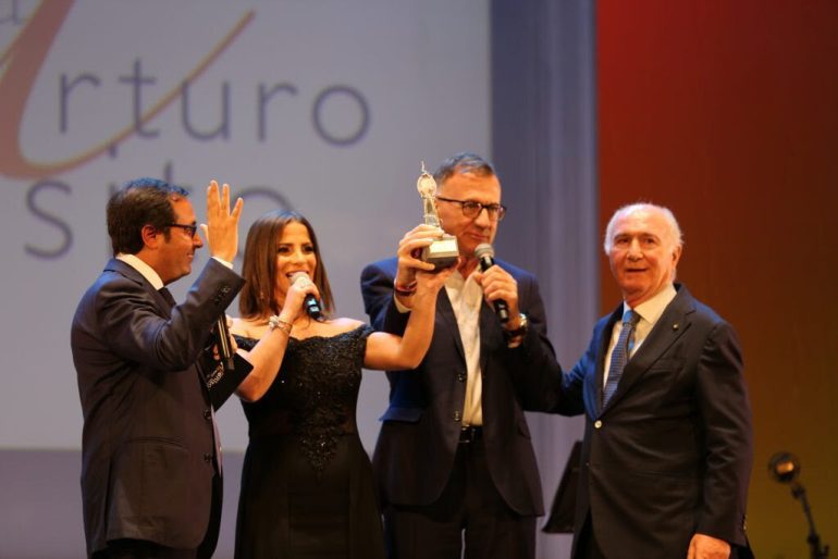 A Michele Cucuzza e Anna Capasso il ‘Premio Vincenzo Russo’ per ‘Gramigna’