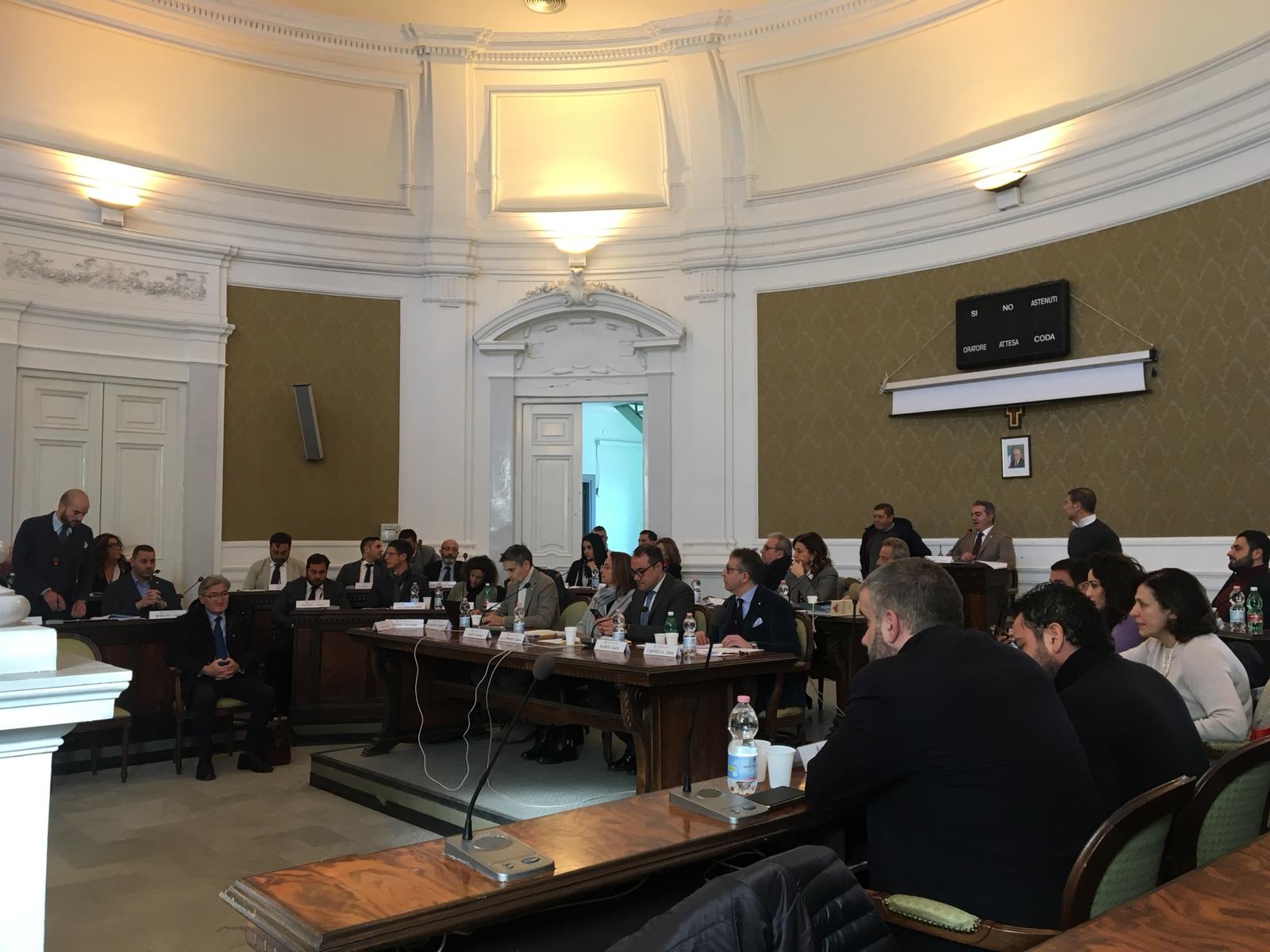 Castellammare, Camorra & Politica, consiglio comunale top secret: indaga la Procura