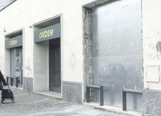 Napoli, colpo della banda della spaccata al bancomat a San Giovanni a Teduccio