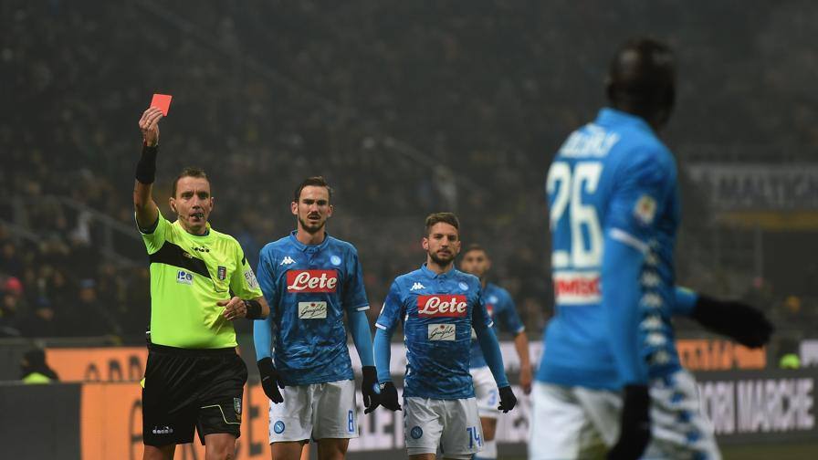 La Procura della Figc: ‘Per noi Napoli-Inter andava sospesa’. Nicchi replica fuori luogo: ‘Gli arbitri fanno quello che devono fare’