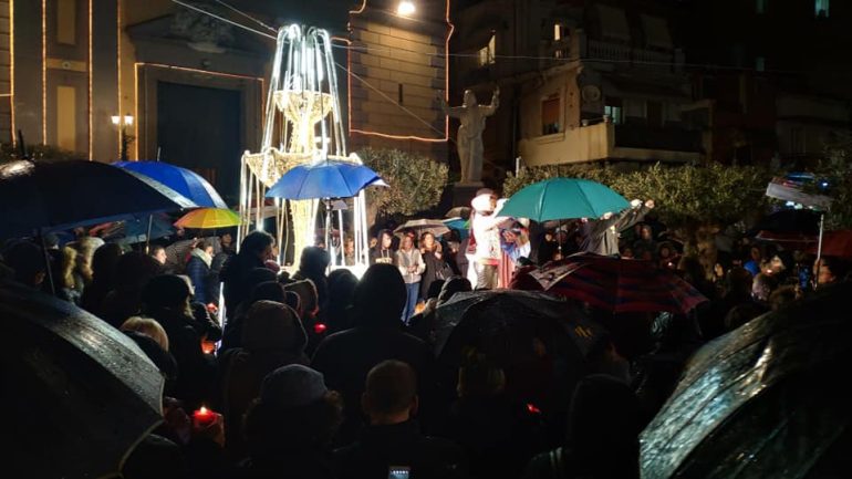 Napoli, rapina al salumiere della Pignasecca aveva una pistola giocattolo