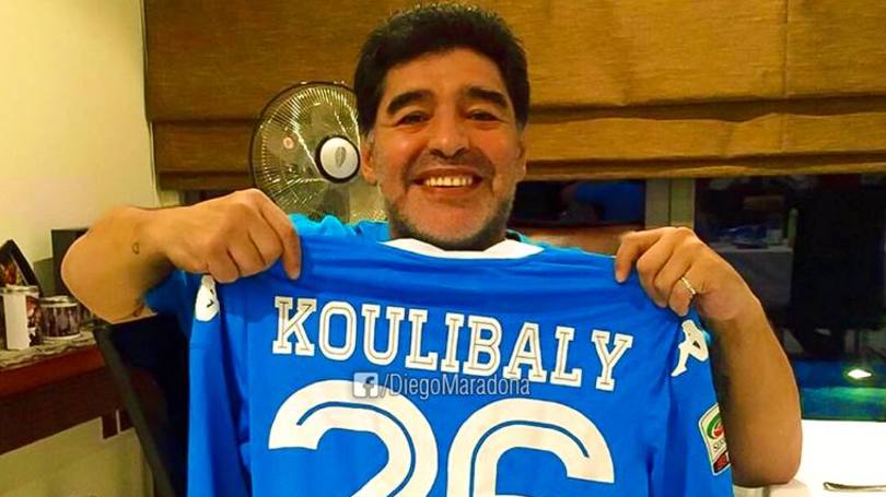 Maradona con Koulibaly: “Ricordo i cori anche contro il mio Napoli”