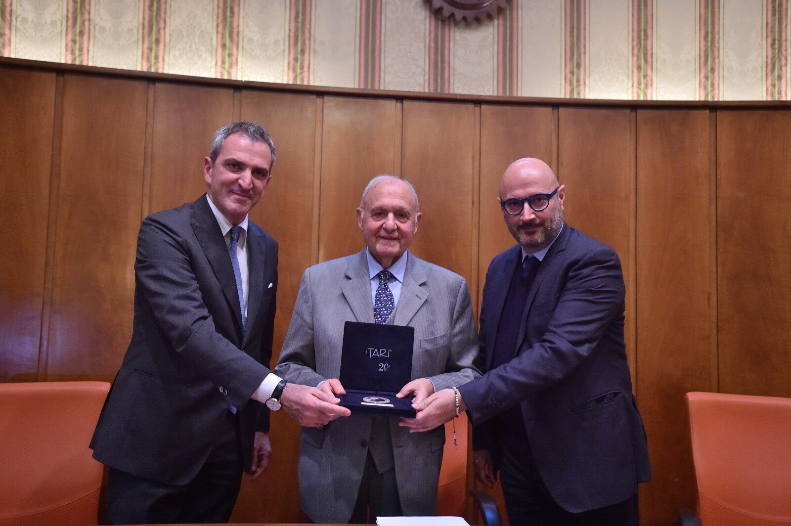 Il ministro Savona, ha tenuto la prima delle “Beneduce Lectures” nella sede di Confindustria Caserta