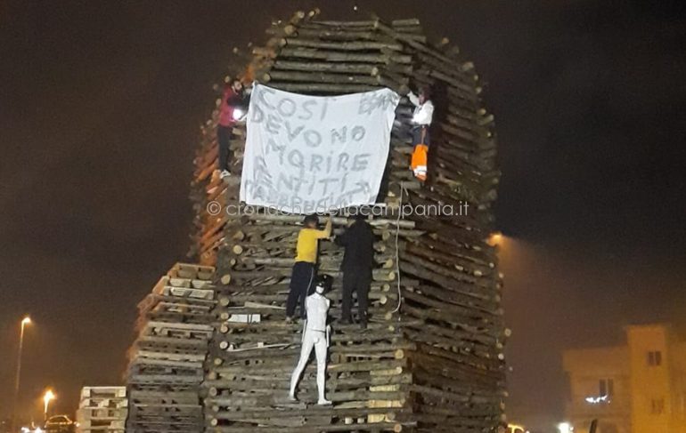 Castellammare, identificati i cinque guaglioni del ‘Bronx’ dello striscione anti pentiti