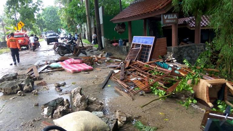 Tsunami in Indonesia: 168 e 745 feriti