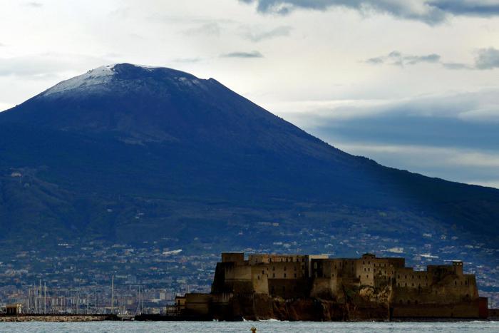 Sciame sismico al Vesuvio, nessun danno: chiesto subito il piano di evacuazione