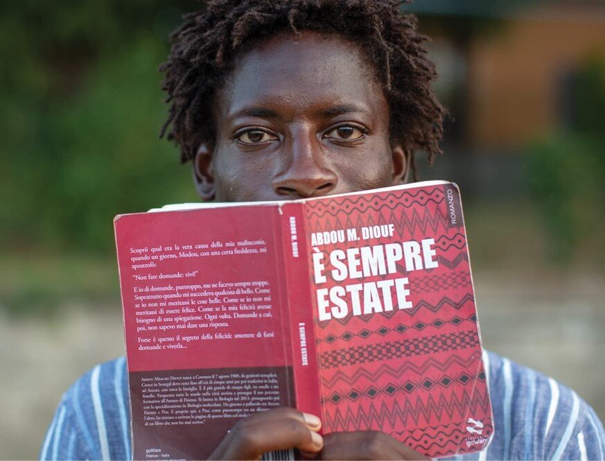 ‘È sempre estate’: il romanzo di Diouf, scrittore italo-senegalese, alla scuola Novio Atellano. Una storia di vera integrazione sociale