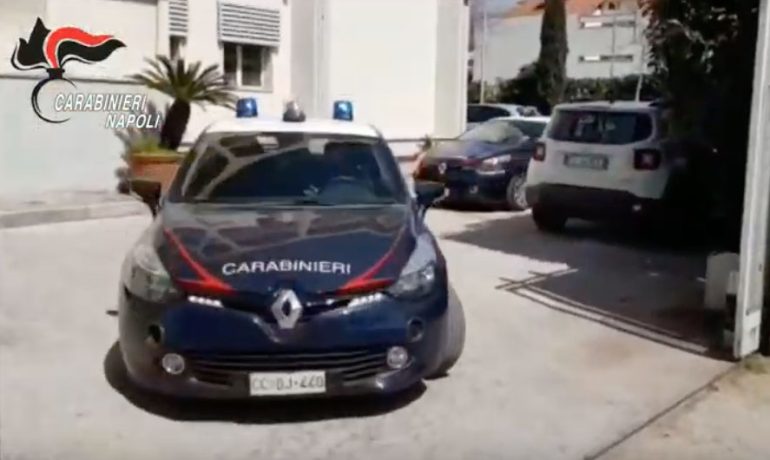 A Qualiano arrestato 52enne: aveva la cocaina nel calzino