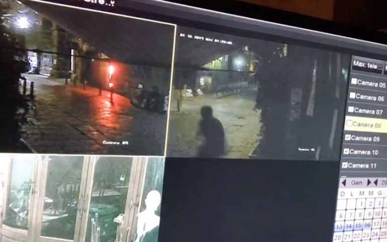 Napoli, c’è l’identikit del giovane bombarolo della pizzeria Sorbillo