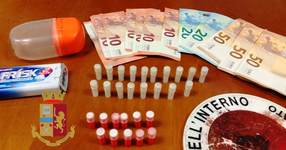 Alto impatto ad Afragola, droga, armi e soldi: controlli, arresti e sequestri. Trovati 12mila euro in contanti